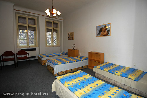 hostel Golden Sickle praha