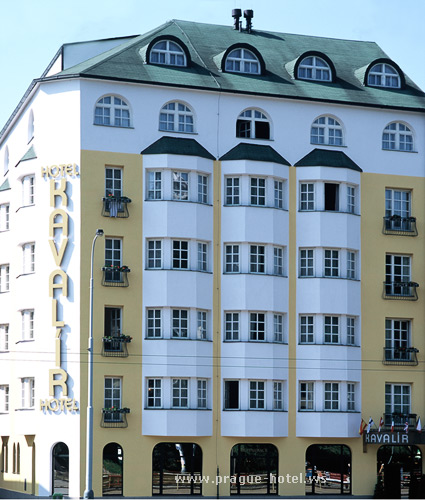 Hotel Kaval�r